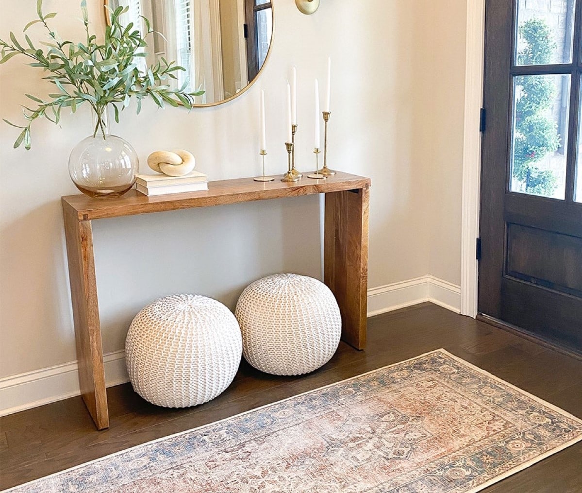 Make a Grand Entrance with an Entryway Rug - Homilo