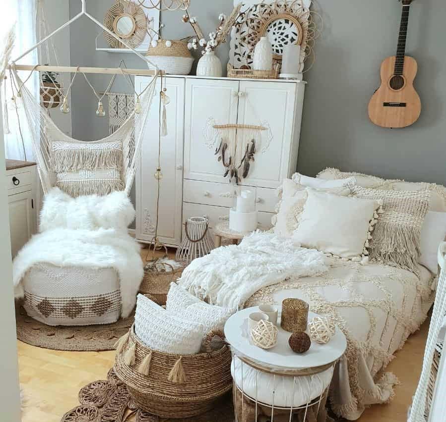 Neutral boho bedroom decor ideas