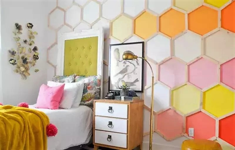 Honeycomb children's room paint motifs for girls